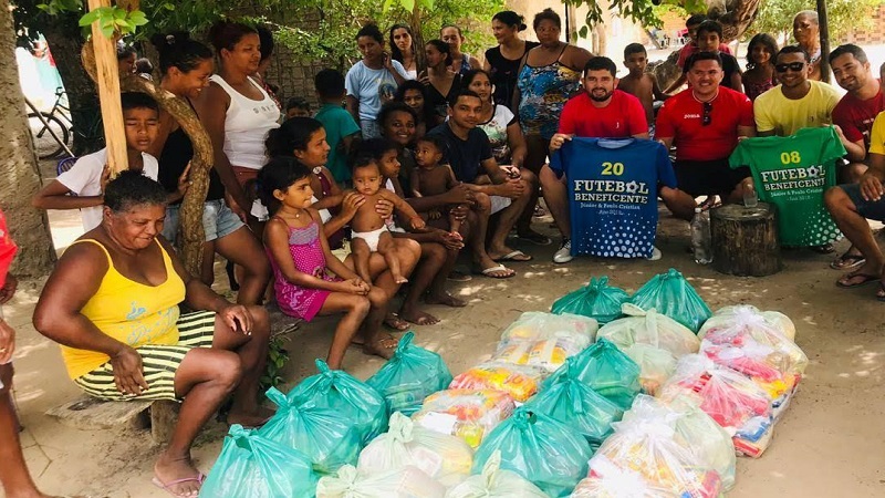 Edição 2019 do Futebol Solidário. Momento de entrega dos donativos. Foto: Divulgação