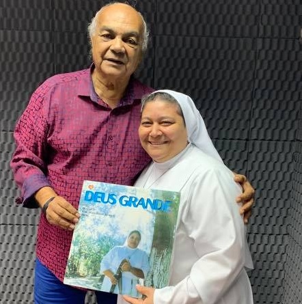 Zé Raimundo e Irmã Teresa nos estúdios da Rádio Timbiras. Foto: Reprodução facebook