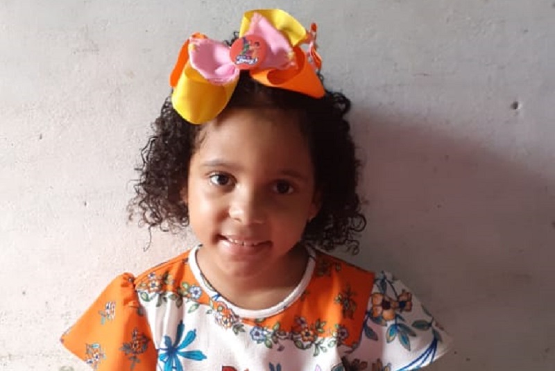 Criança de 6 anos faz doação para campanha destinada a compra de EPIs a profissionais da saúde em Itapecuru