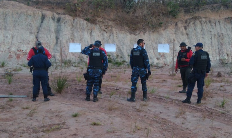 Guardas municipais participam de curso de operador de pistola em Itapecuru
