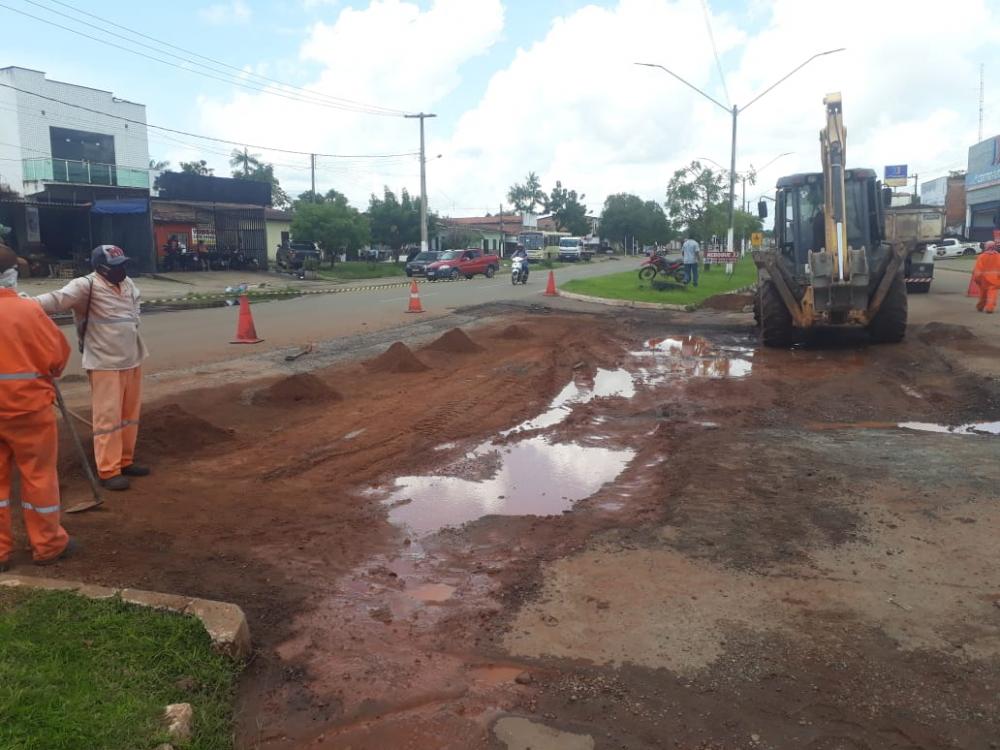 DNIT em operação tapa-buracos no município de Itapecuru Mirim. Foto: Reprodução