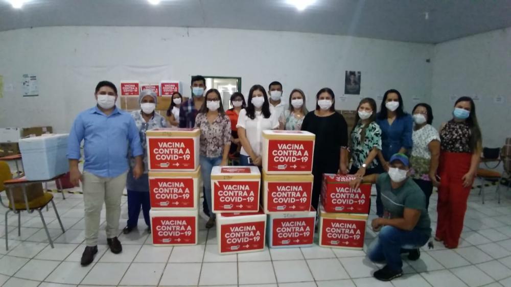Entrega de vacinas pela regional de saúde de Itapecuru. Foto: Divulgação