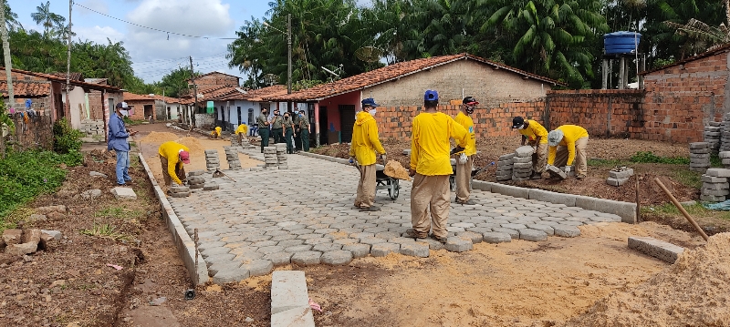 Moradores denunciam roubo de bloquetes do programa Rua Digna em Itapecuru