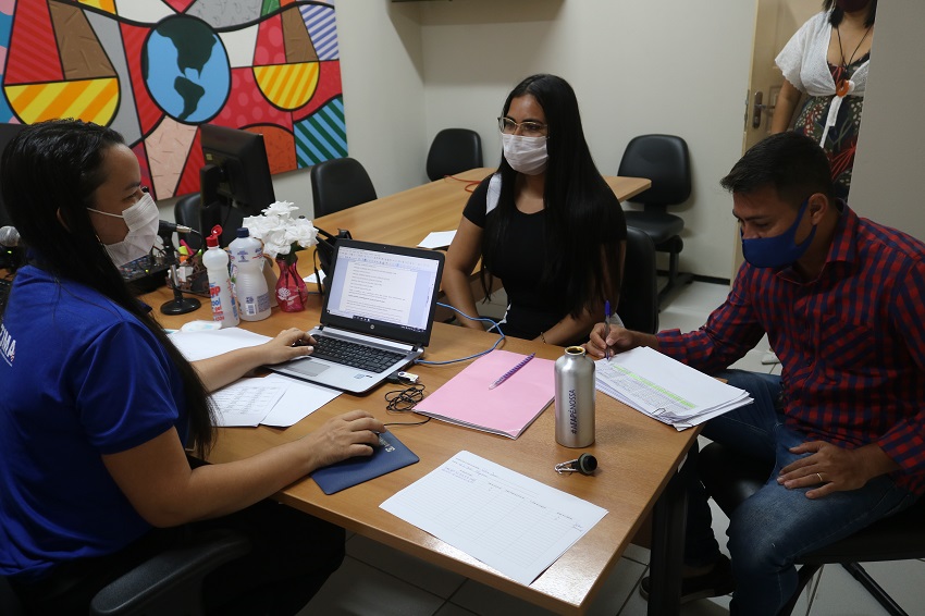 Advogada Neuza Everton em audiência na comarca de Itapecuru Mirim. Foto: Reprodução