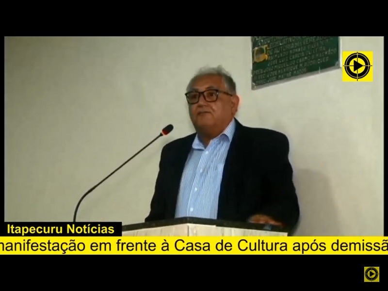 Prefeito Benedito Coroba discursa na tribuna da câmara de Itapecuru. Foto: Reprodução