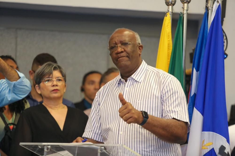 Prefeito Zé Martinho e Ivo Rezende, presidente da FAMEM 