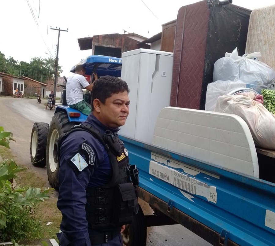 Com R$ 16 milhões no orçamento gestão Coroba manda desabrigados para casa de parentes