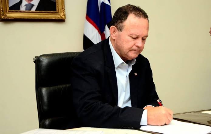 Governador Carlos Brandão anuncia pagamento do piso da enfermagem para esta quinta (21)