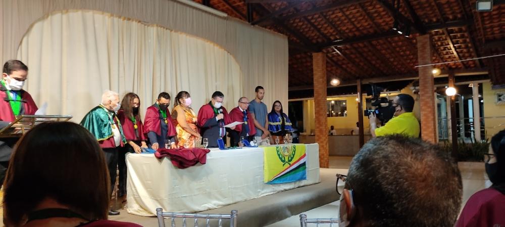 Solenidade de posse de novos membros. Foto: itapecurunoticias.com