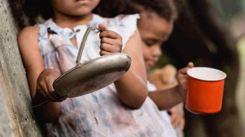 Família diz em carta que está passando fome por atraso de salário em Itapecuru Mirim