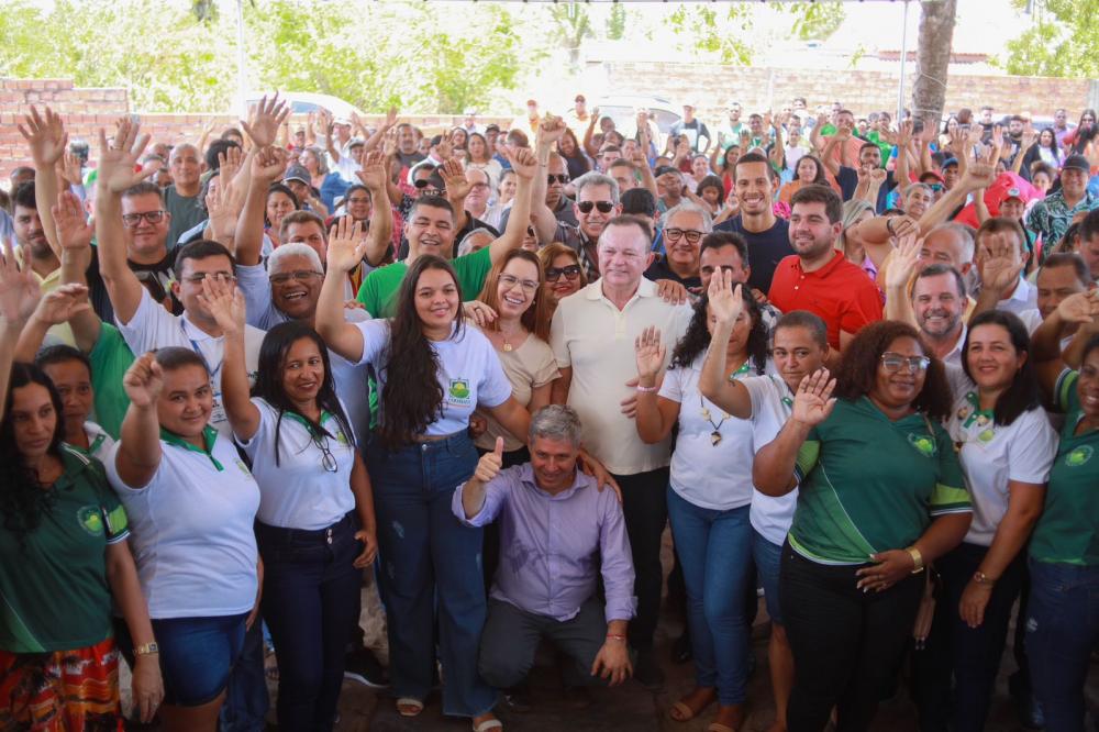 Governador Carlos Brandão visita Itapecuru Mirim acompanhado do Ministro Paulo Teixeira