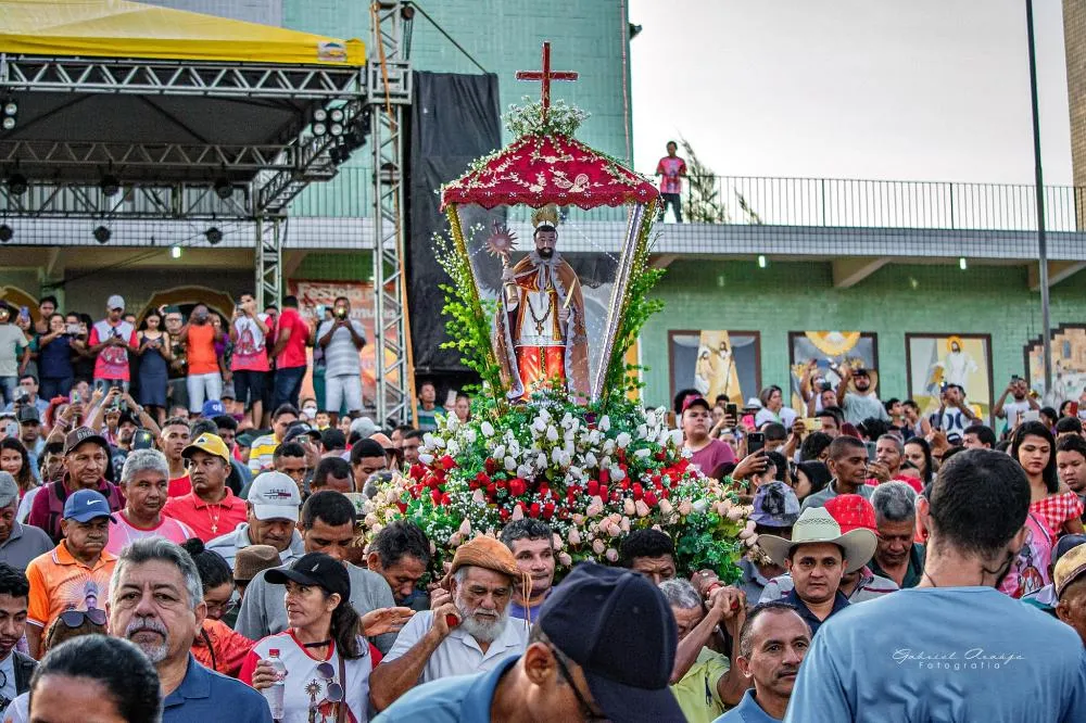 Vídeo: PRF interditada BR 222 em Vargem Grande nesta quinta (22) para romeiros de São Raimundo Nonato dos Mulunduns