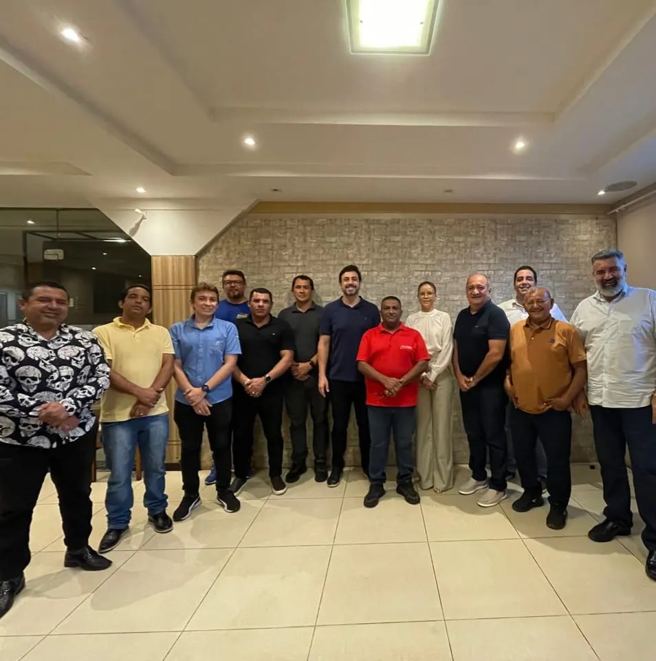 Associação Empresarial de Itapecuru Mirim com gerente do Sebrae-MA e presidente da FAEM. Foto: Divulgação