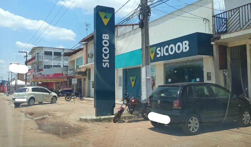 Agência banco Sicoob de Itapecuru Mirim. Imagem @ itapecurunoticias.com