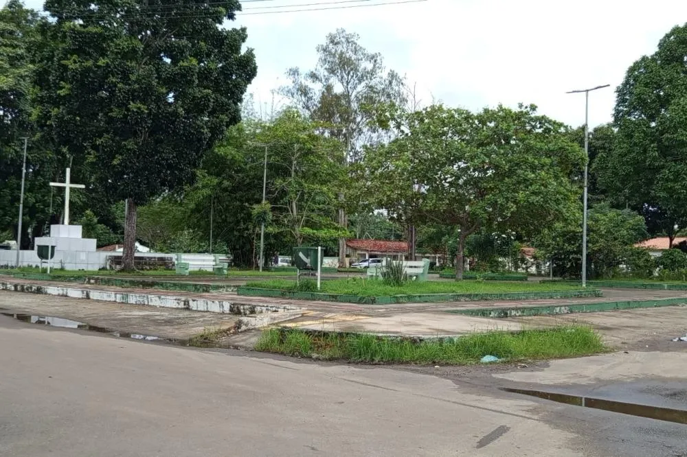 Praça da Saudade, centro de Itapecuru Mirim. Foto © Itapecurunoticias.com