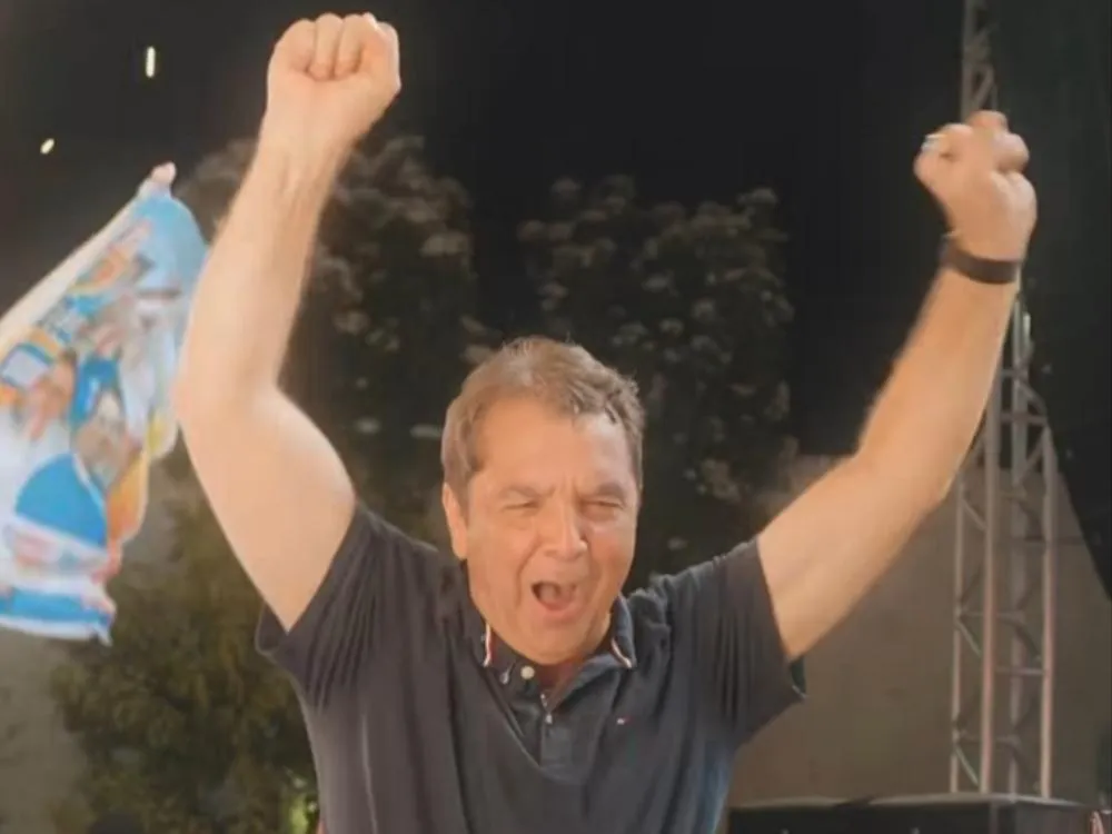 Dr Hilton Gonçalo em evento político. Imagem © Reprodução Redes Sociais 