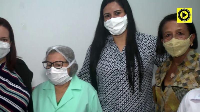 1ª itapecuruense vacinada contra COVID-19 tem 63 anos e é servidora pública